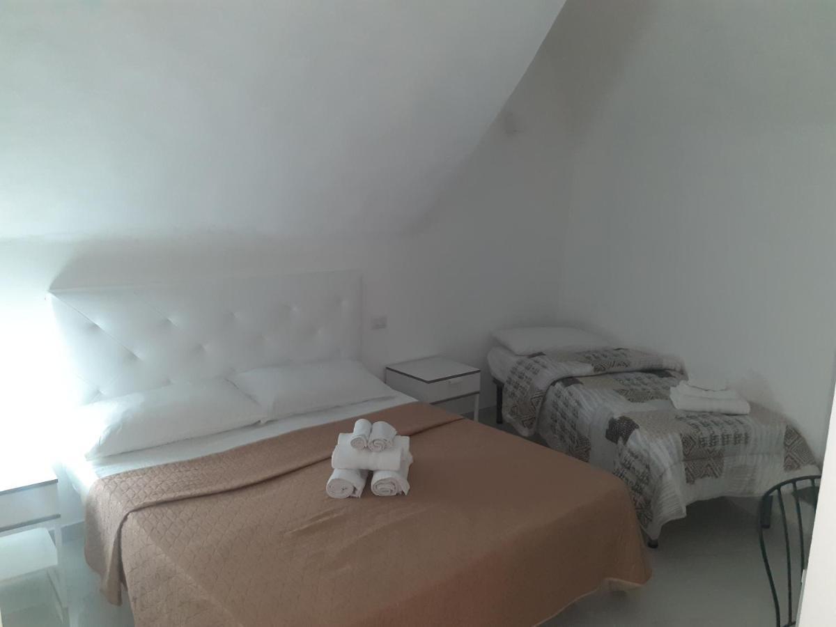 Bed and Breakfast Domuschiara Nápoles Exterior foto